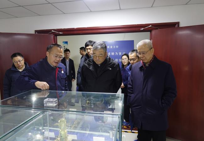 國機集團黨委書記、董事長張曉侖到軸研所調(diào)研